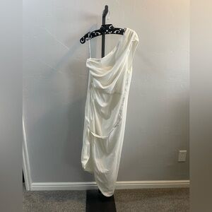 Elliatt High-Low, One-Shoulder Bobbie Dress